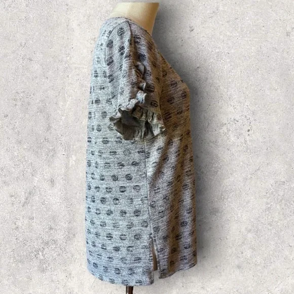 🌺 3/$25 🌺 Cupio | Women’s polka dot ruffled short sleeve top - Picture 3 of 8